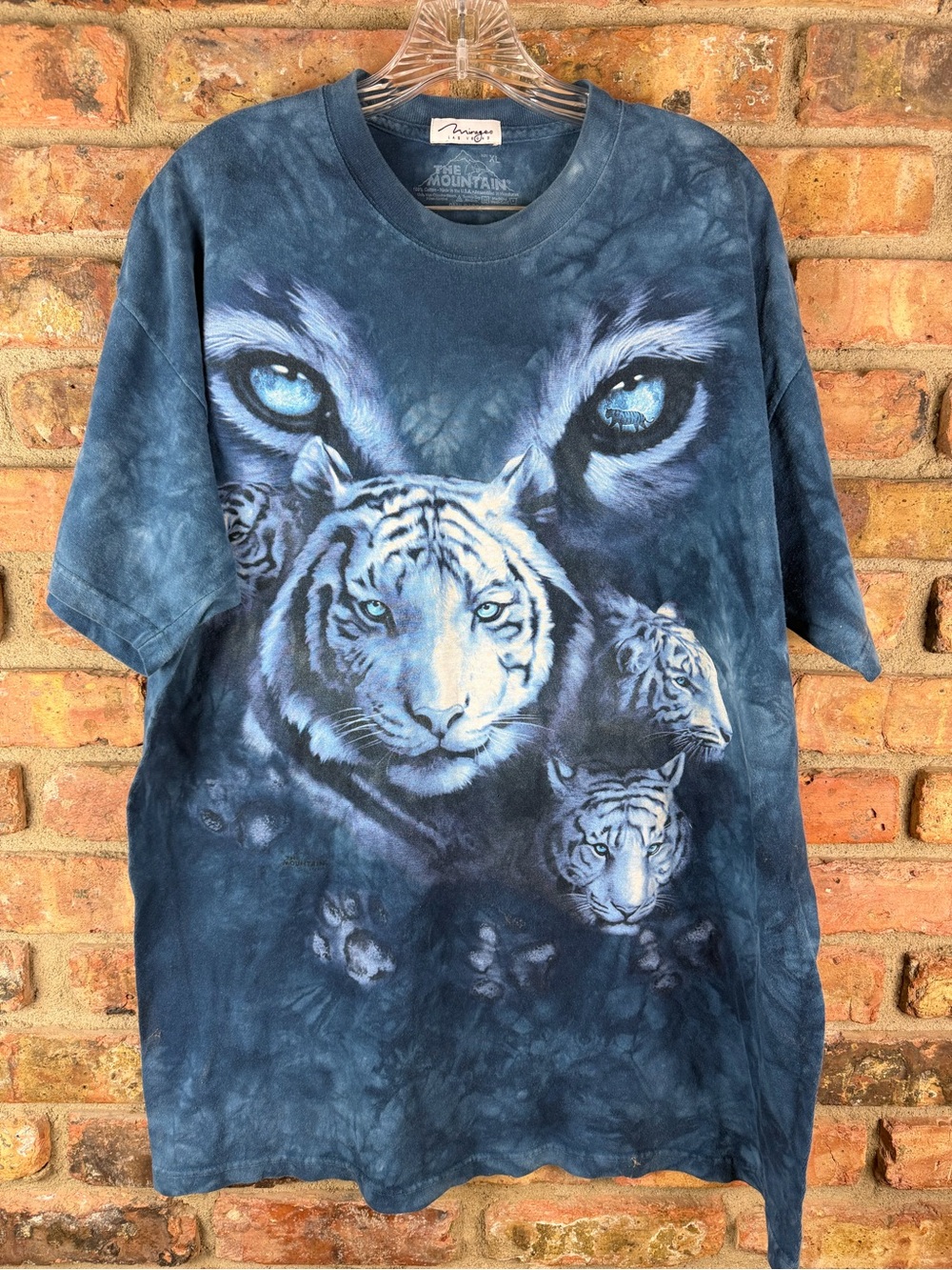 The Mountain Snow Tiger King Wild Intentions Blue Eyes T-Shirt XL